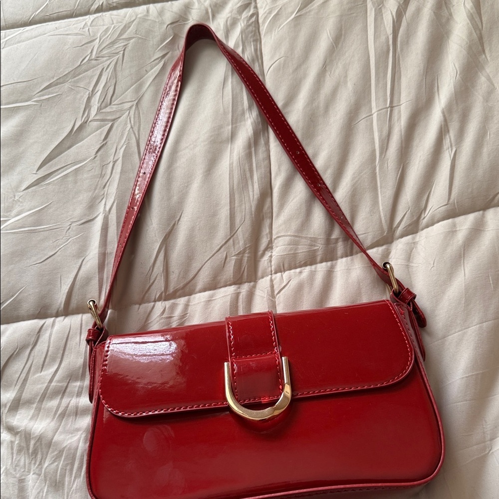 Red Purse - Picture 3 of 5